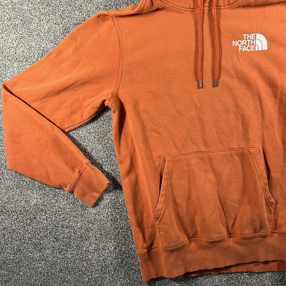 The North Face Pullover Hoodie Orange Men’s Small Fleece Sweatshirt Logo